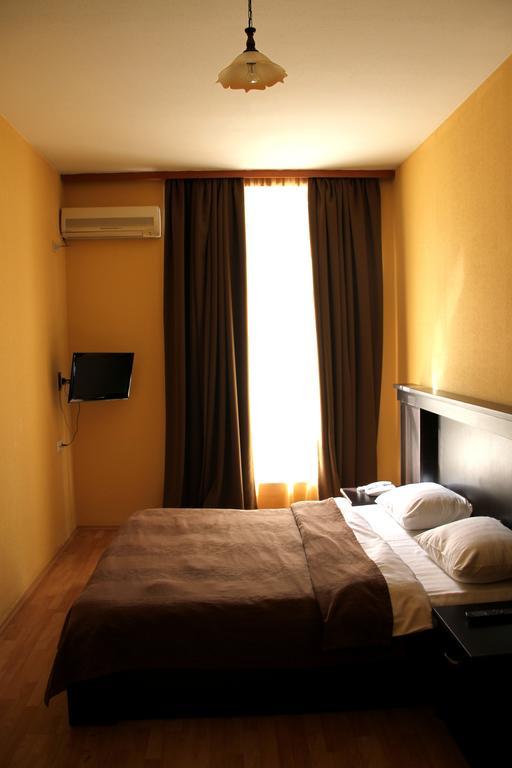 Avenue Hotel Tbilisi Room photo