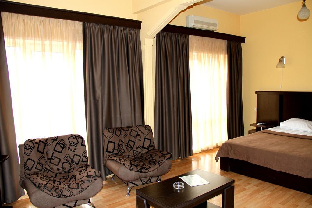 Avenue Hotel Tbilisi Room photo
