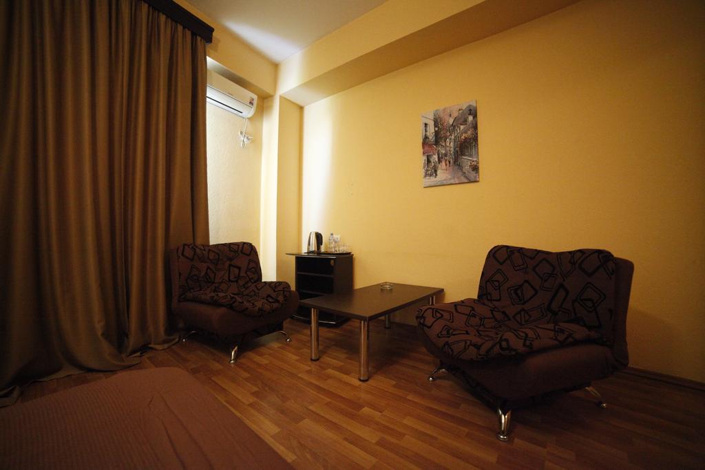 Avenue Hotel Tbilisi Room photo