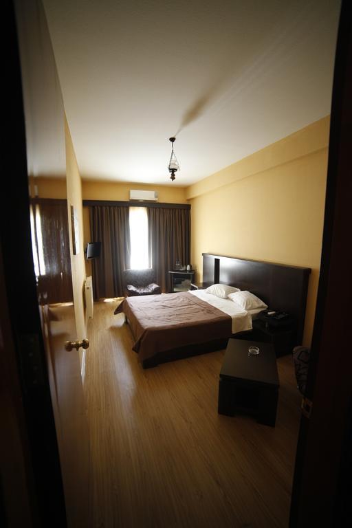 Avenue Hotel Tbilisi Room photo
