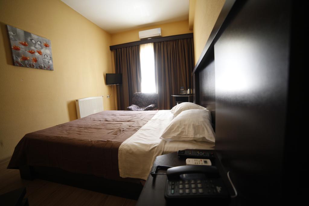 Avenue Hotel Tbilisi Room photo